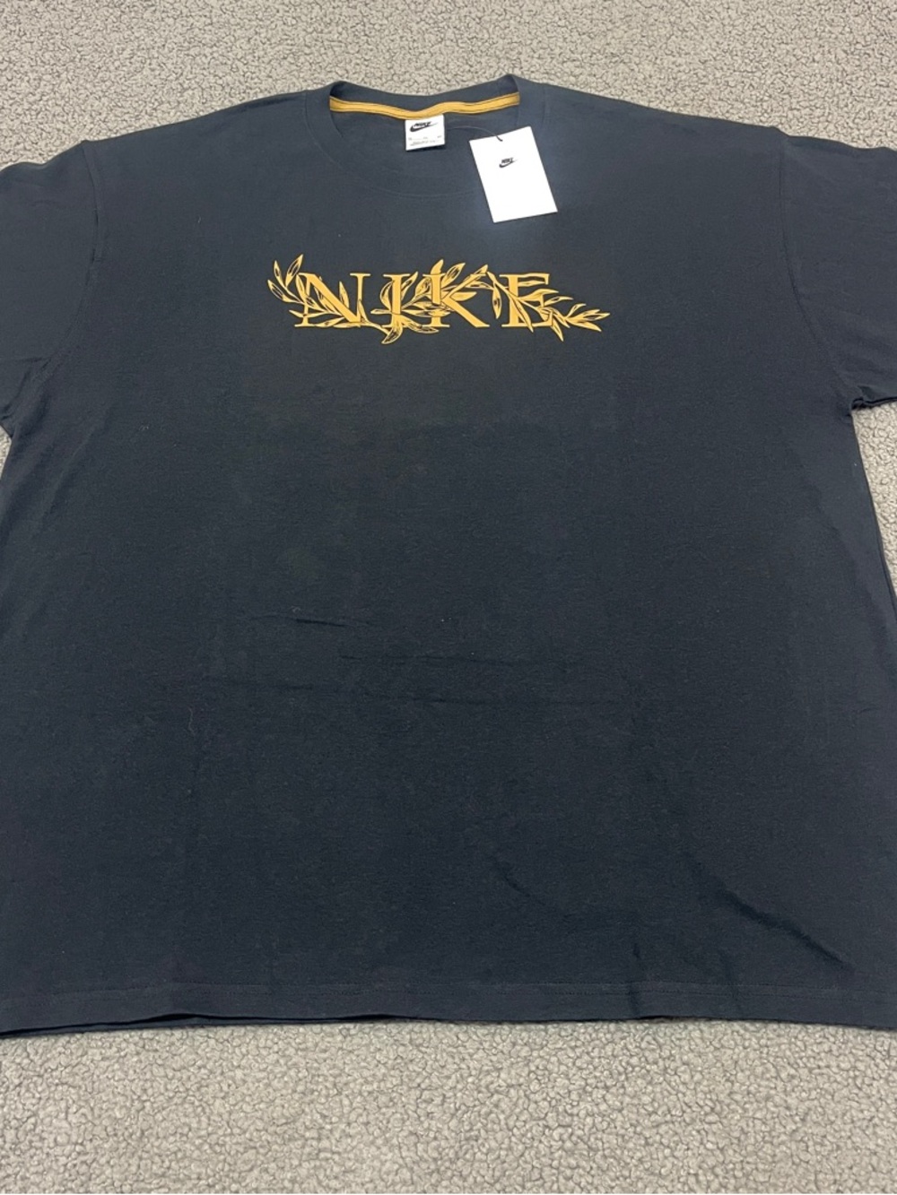 Nike Mens TShirt XL Black Gold Logo Graphic Back Print Streetwear Cotton Tee NWT